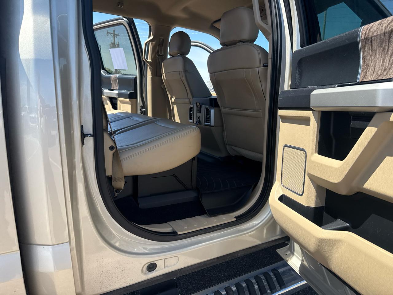 Ford F-250 SD Lariat Crew Cab 4WD 2017