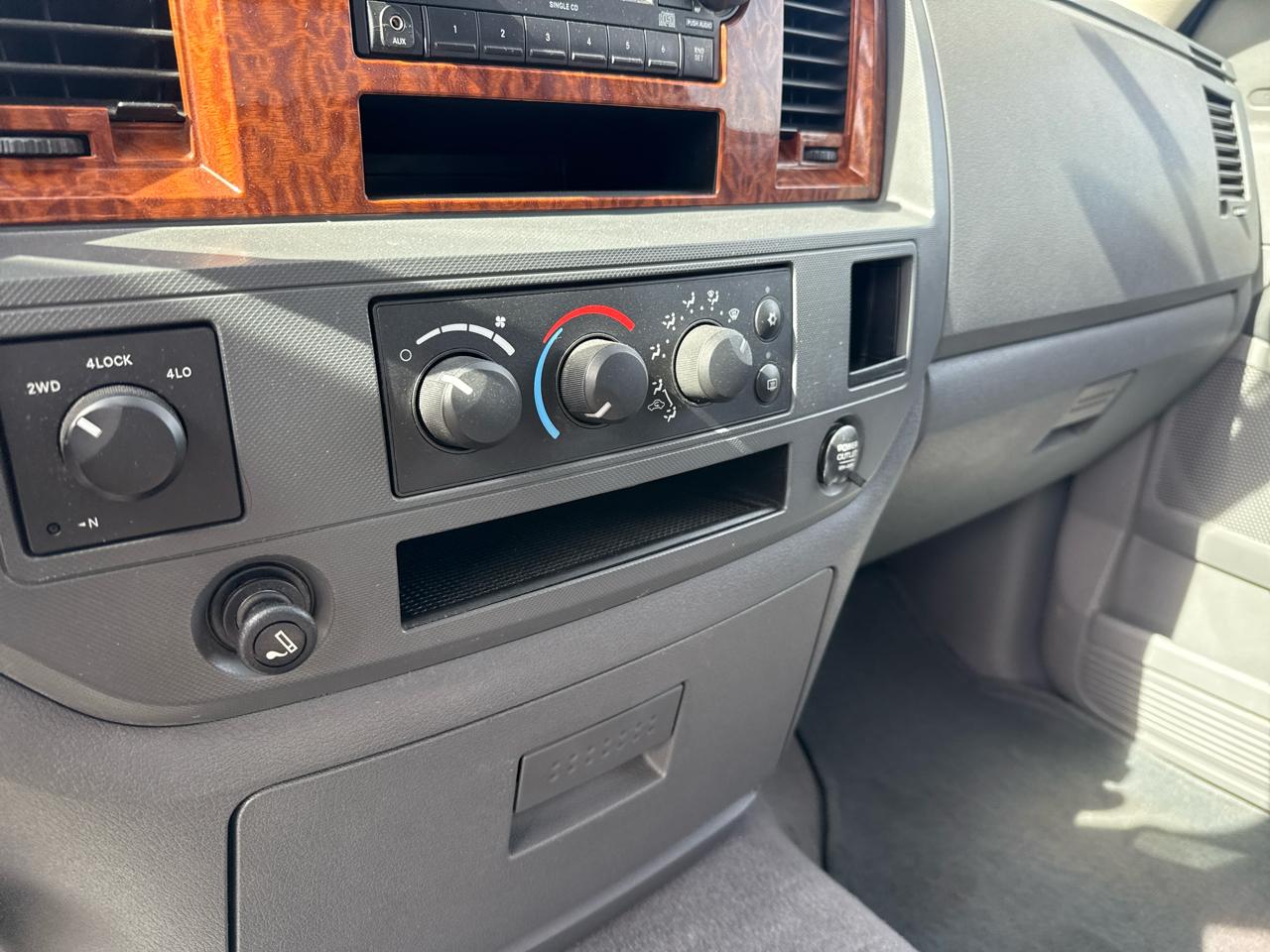 Dodge Ram 3500 TRX4 Off Road Quad Cab 4WD 2006