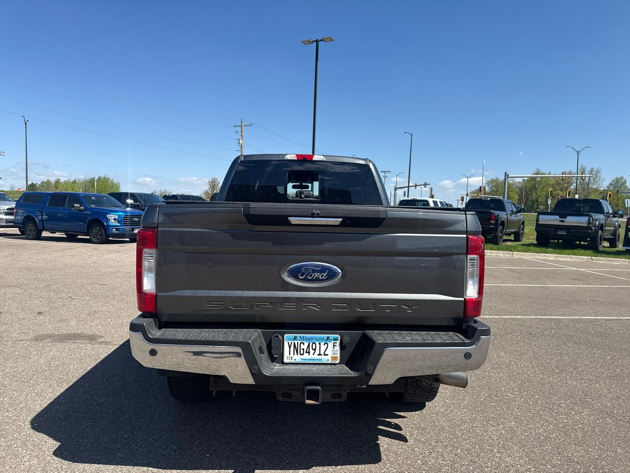Ford F-350 SD Lariat Crew Cab 4WD 2017
