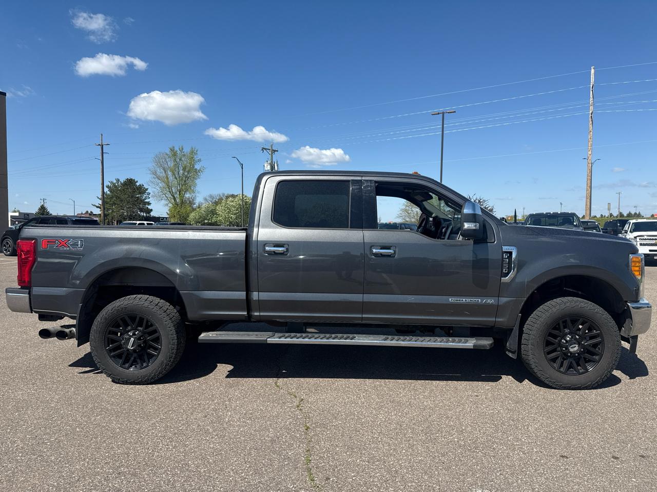 Ford F-350 SD Lariat Crew Cab 4WD 2017