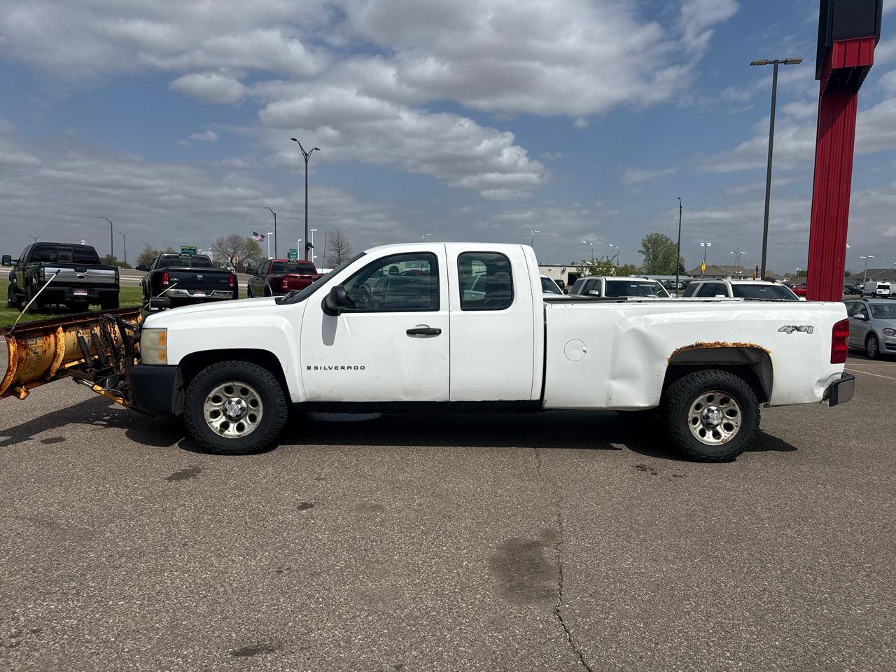 Chevrolet Silverado 1500 Work Truck Ext. Cab Std. Box 4WD 2008