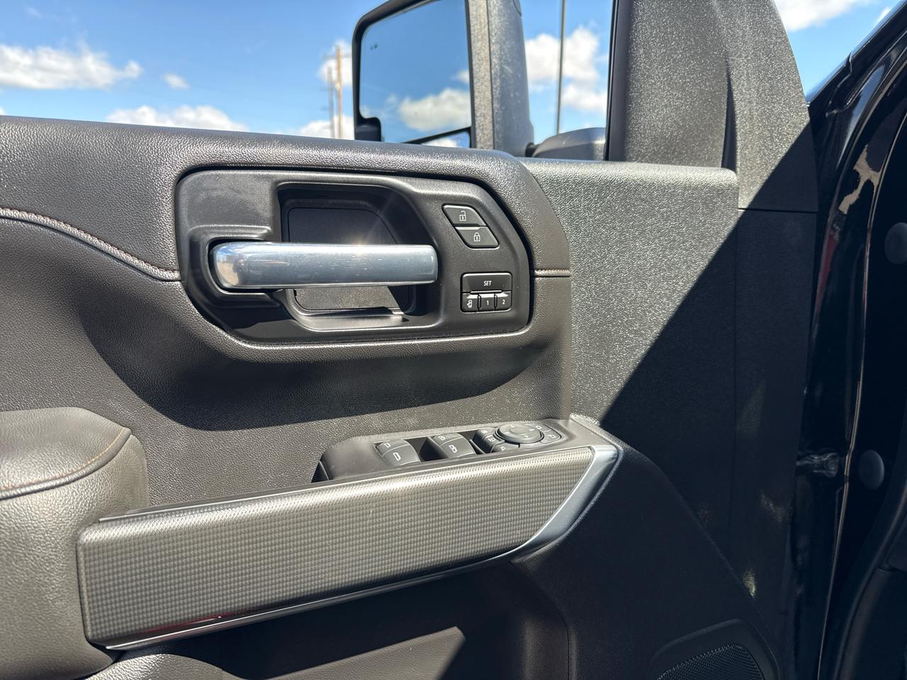 GMC Sierra 2500HD AT4 Crew Cab Long Box 4WD 2020