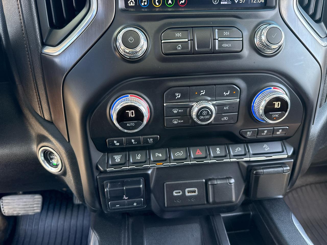 GMC Sierra 2500HD AT4 Crew Cab Long Box 4WD 2020
