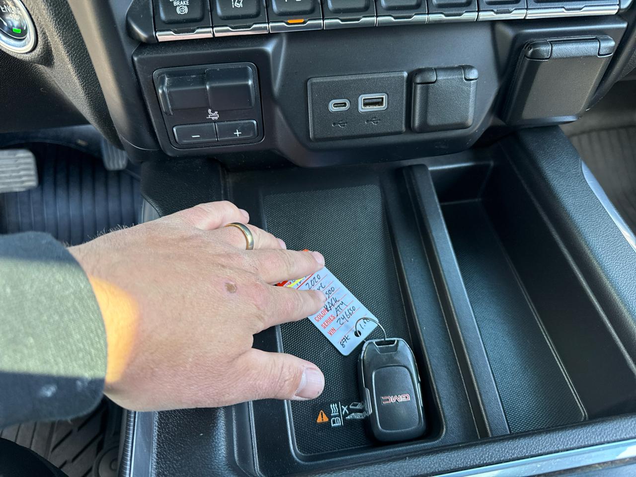 GMC Sierra 2500HD AT4 Crew Cab Long Box 4WD 2020
