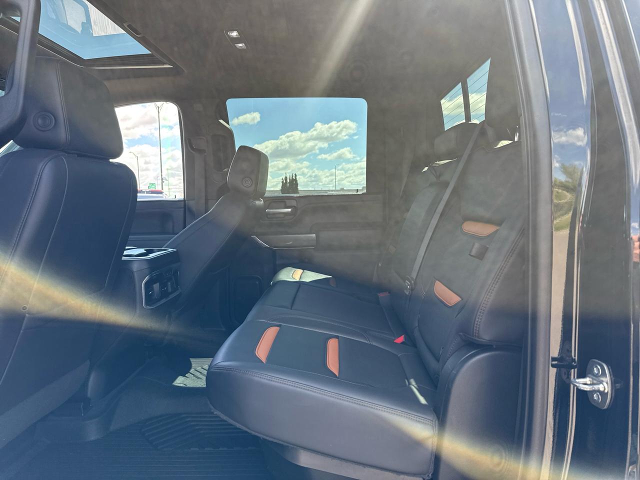 GMC Sierra 2500HD AT4 Crew Cab Long Box 4WD 2020
