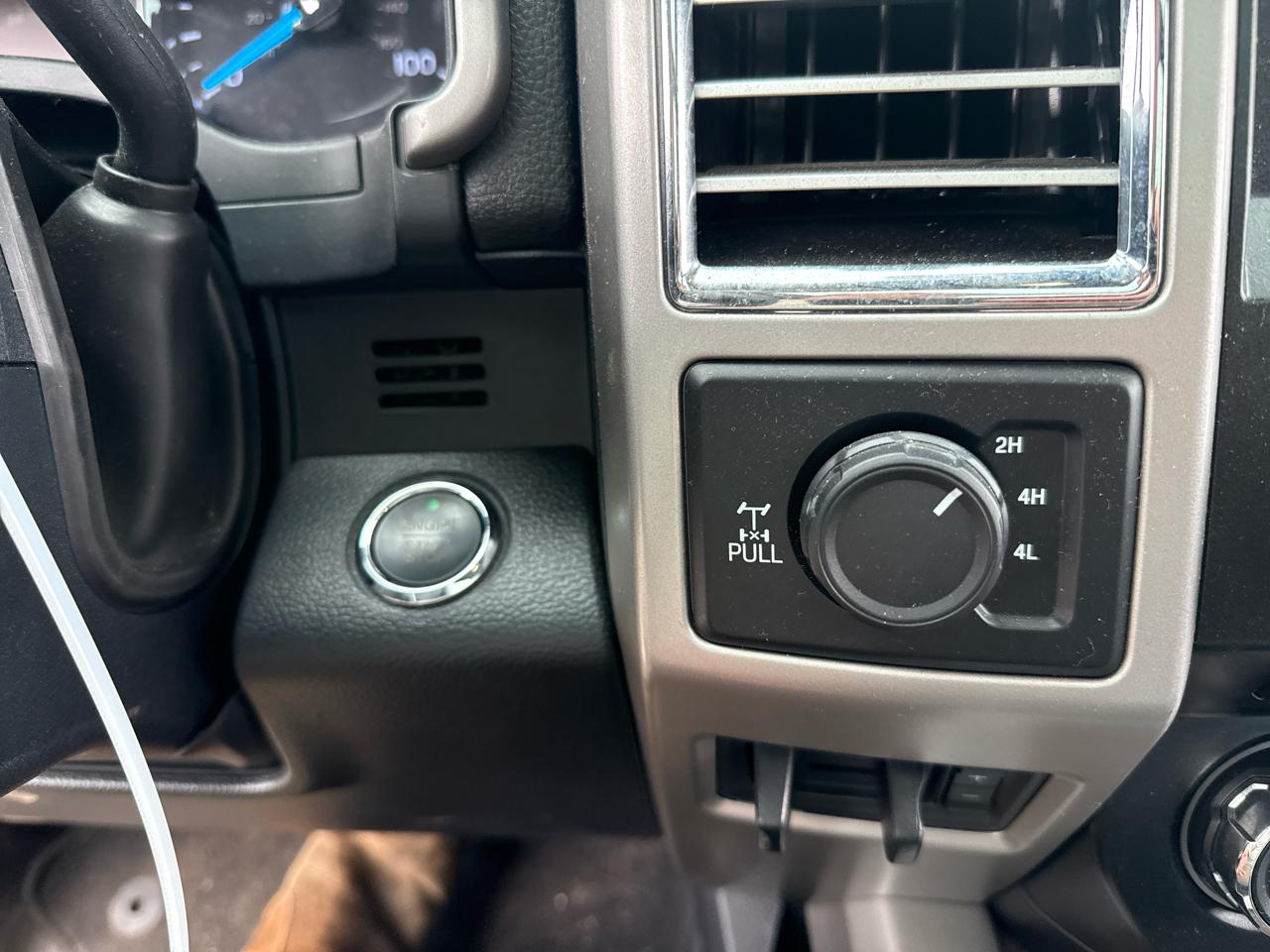 Ford F-250 SD Lariat Crew Cab 4WD 2017