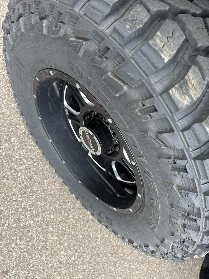 Ford F-250 SD Lariat Crew Cab 4WD 2017