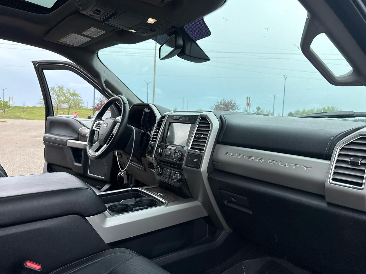Ford F-250 SD Lariat Crew Cab 4WD 2017