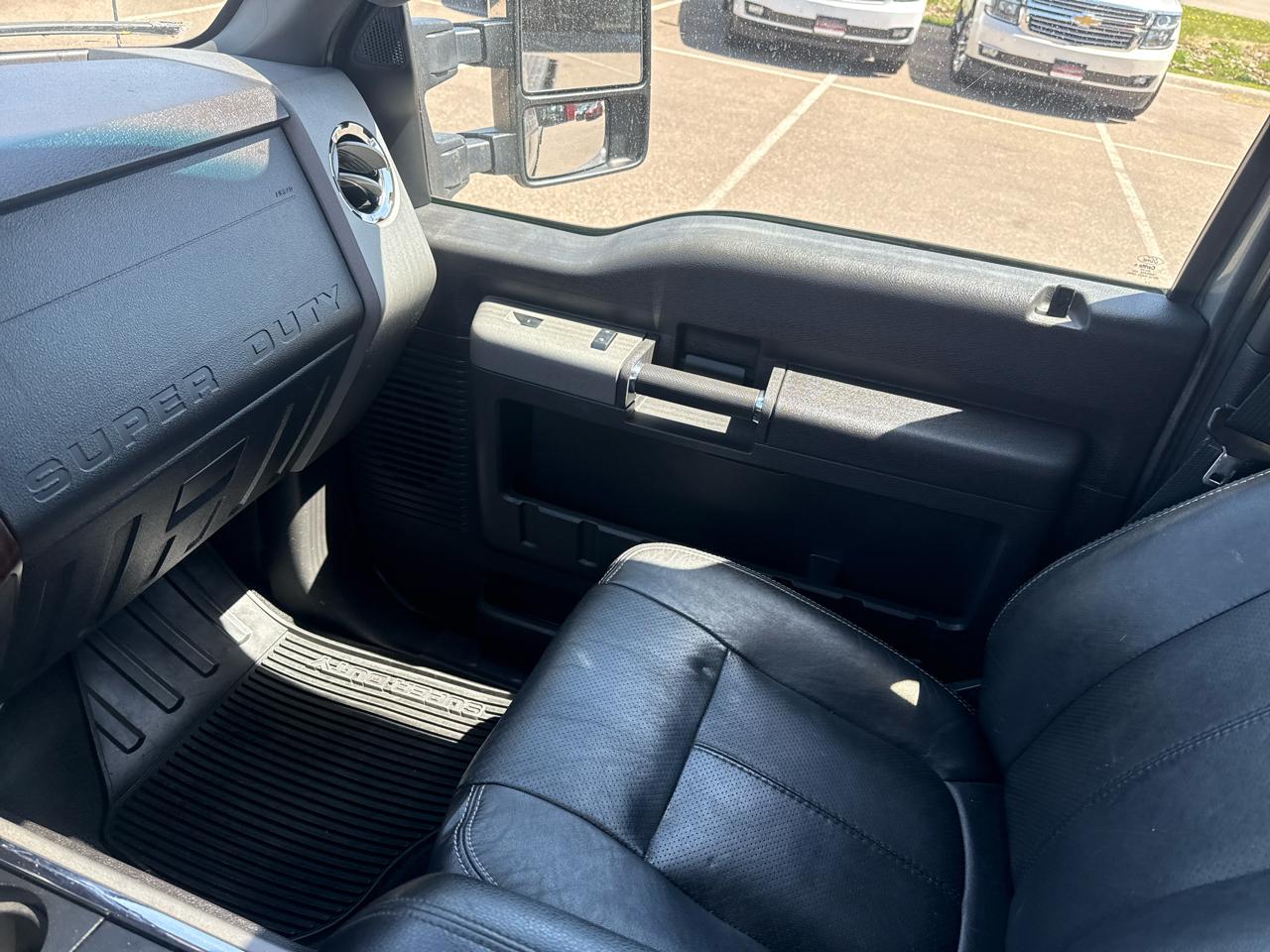 Ford F-250 SD Lariat Crew Cab 4WD 2012
