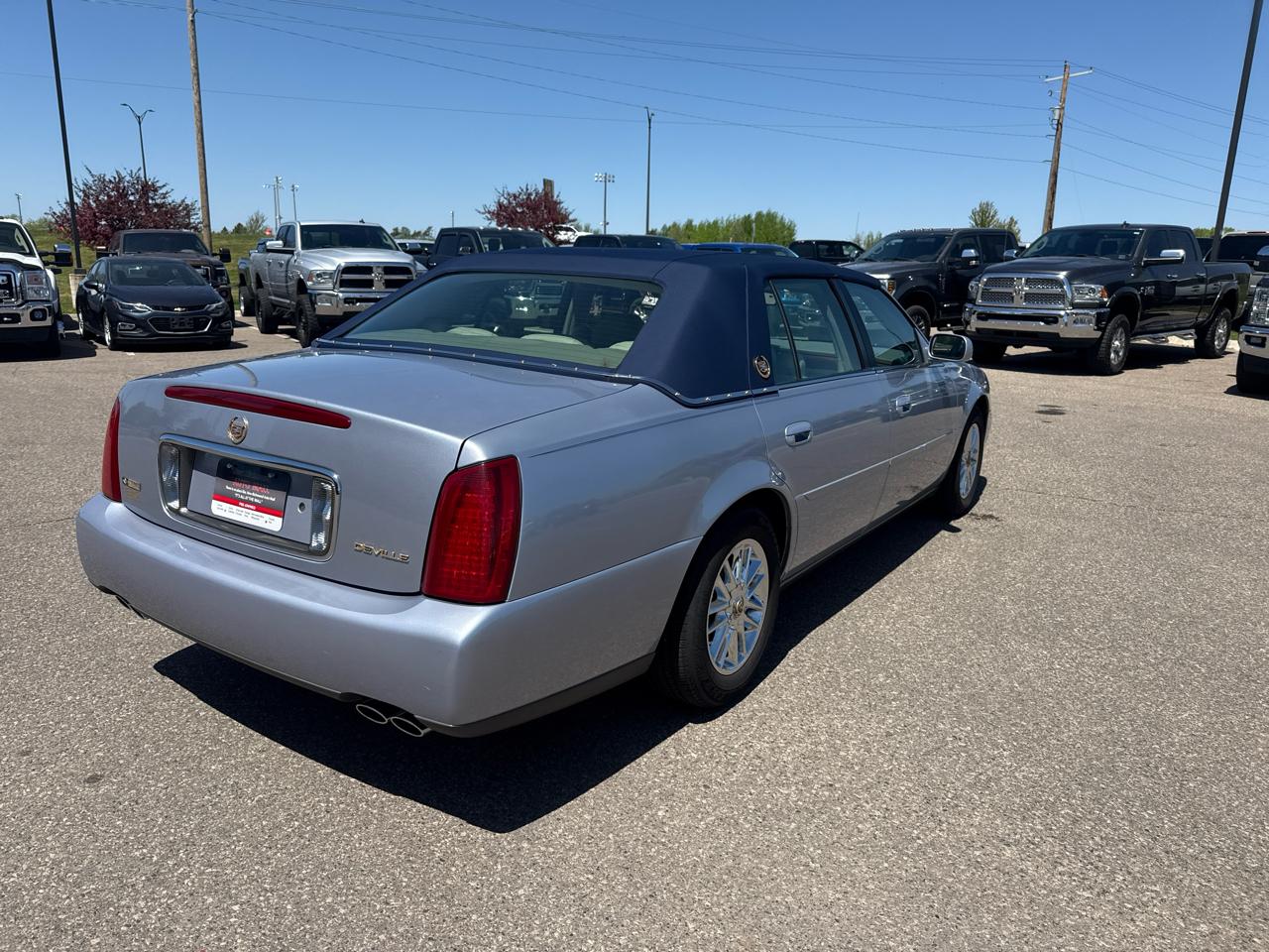 Cadillac DeVille Sedan 2004
