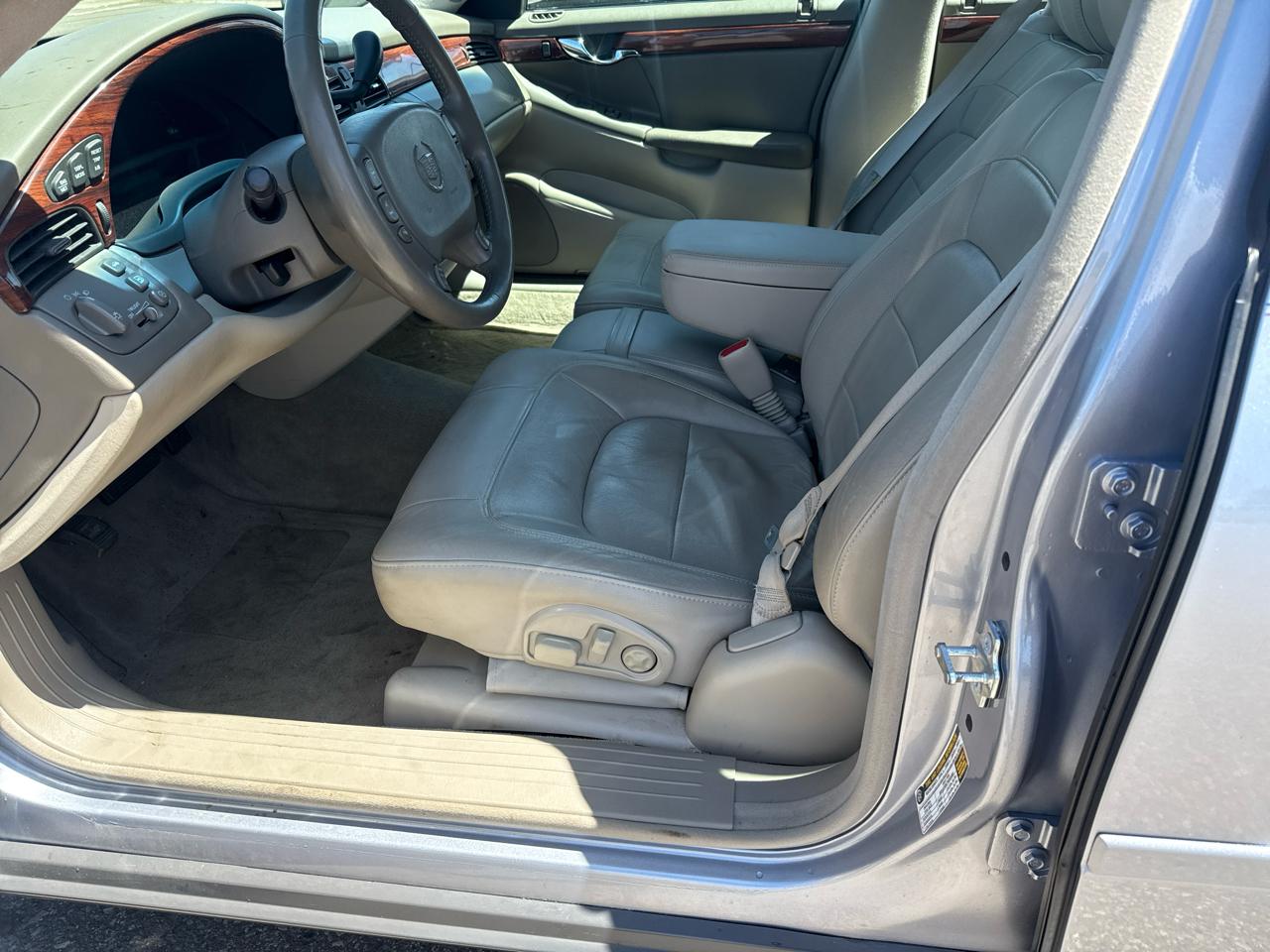 Cadillac DeVille Sedan 2004