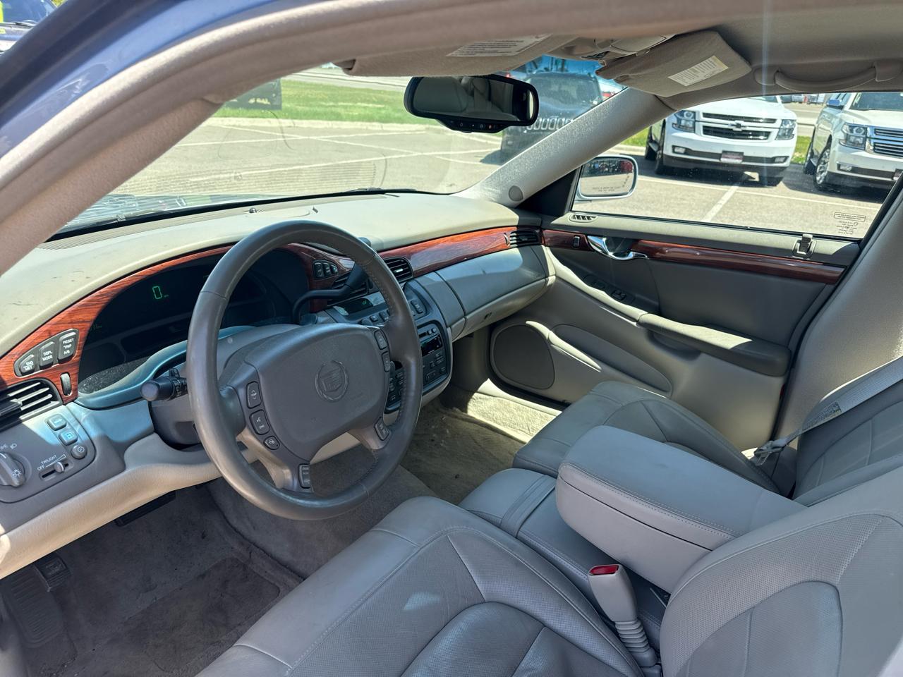 Cadillac DeVille Sedan 2004