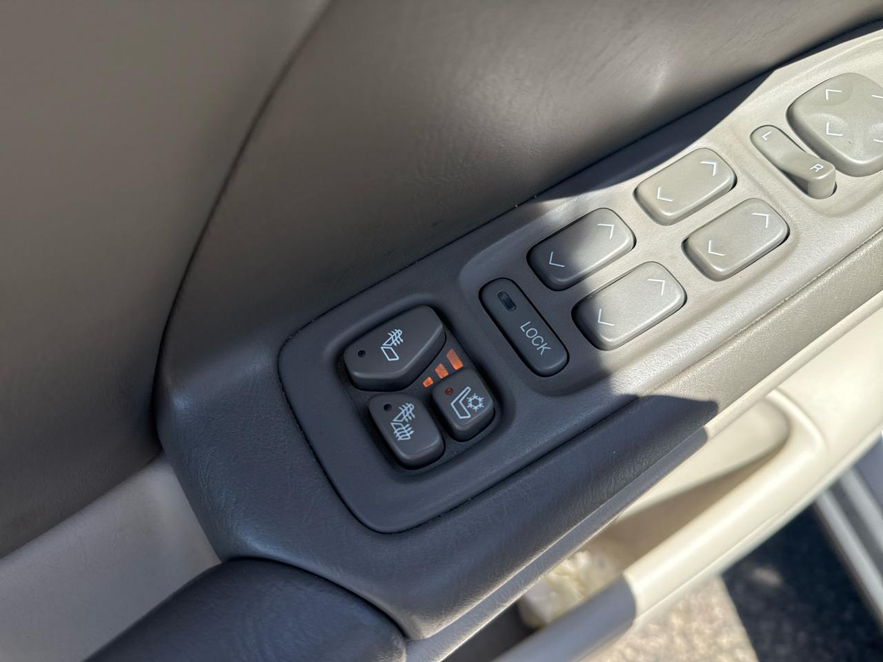 Cadillac DeVille Sedan 2004