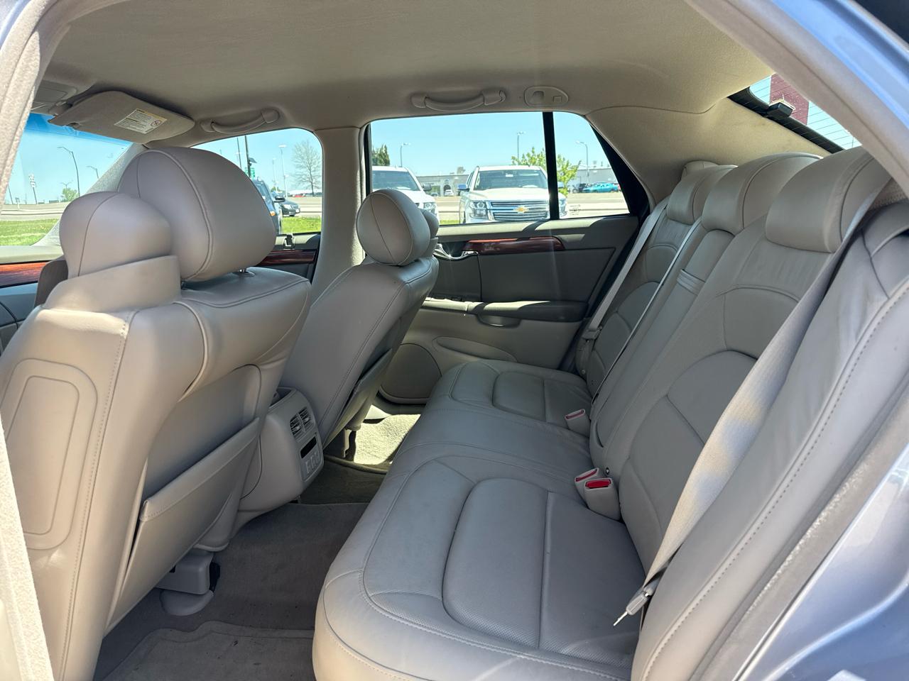 Cadillac DeVille Sedan 2004