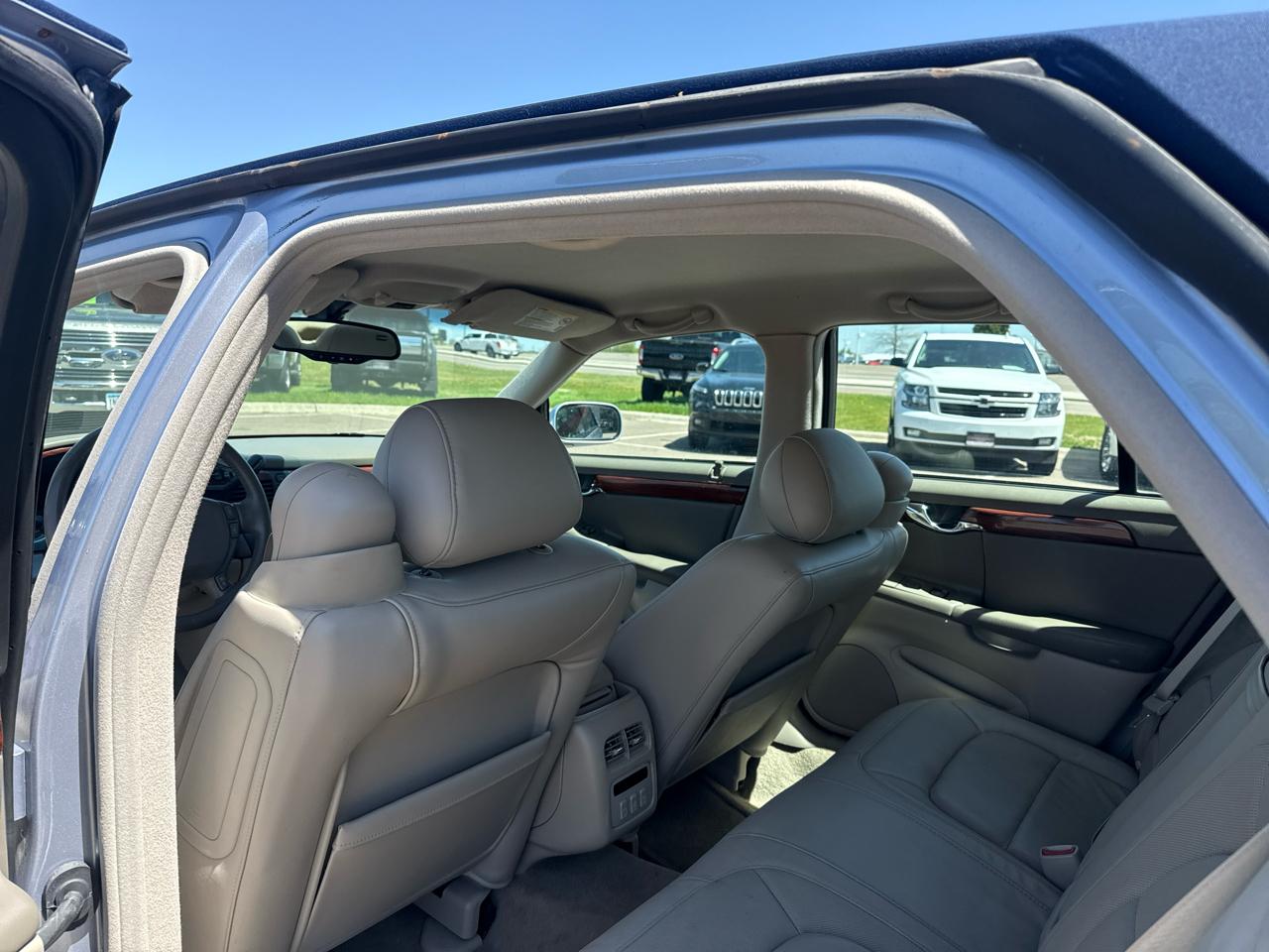 Cadillac DeVille Sedan 2004