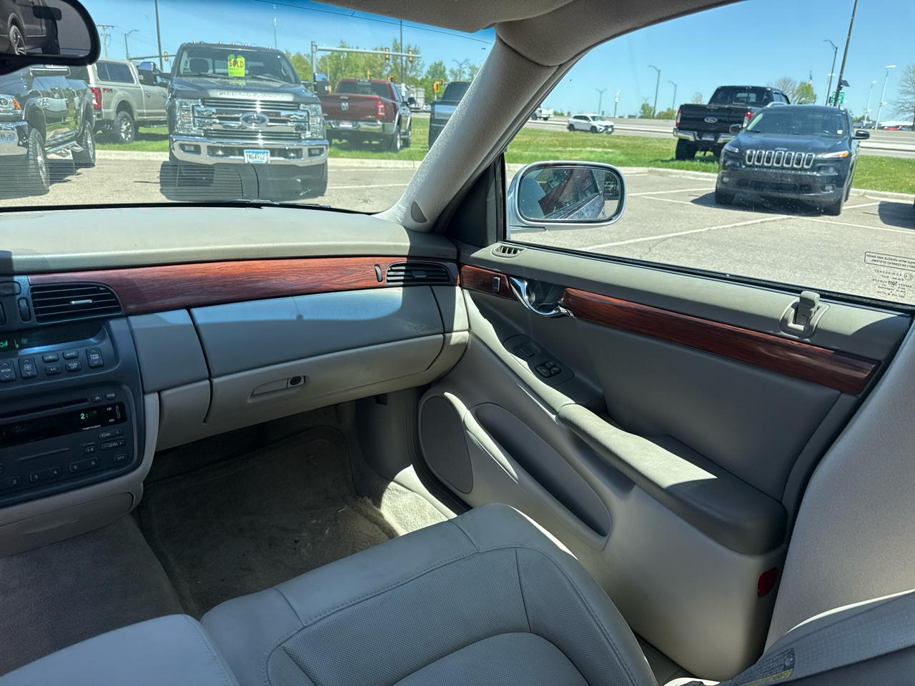 Cadillac DeVille Sedan 2004