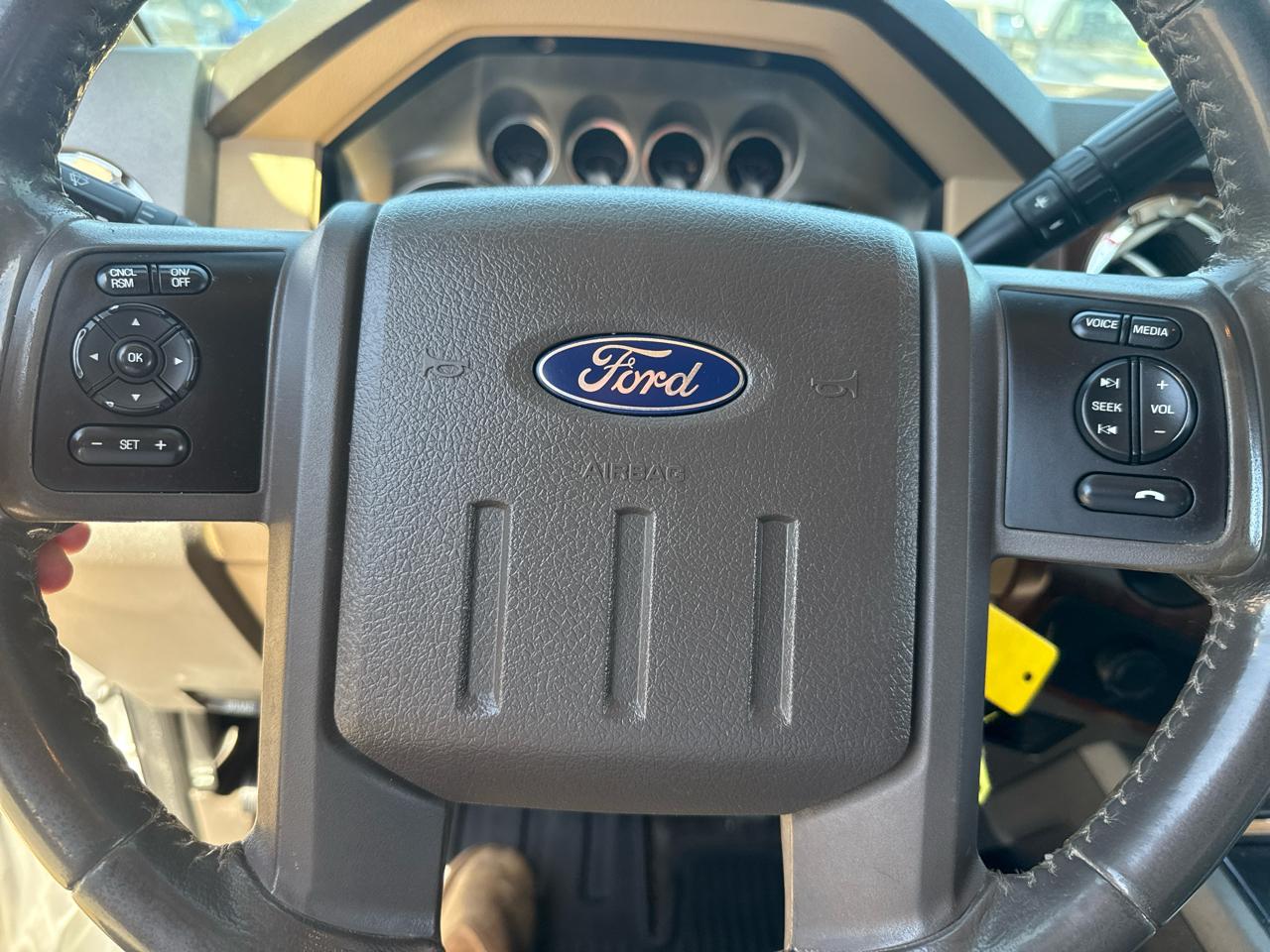 Ford F-350 SD Lariat Crew Cab LWB DRW 4WD 2011