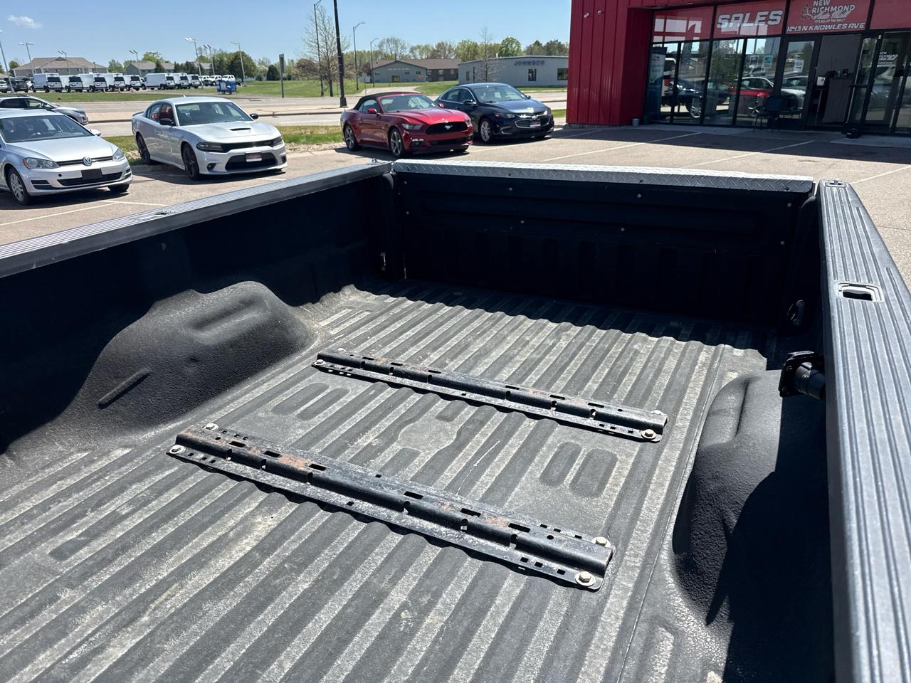 Ford F-350 SD Lariat Crew Cab LWB DRW 4WD 2011