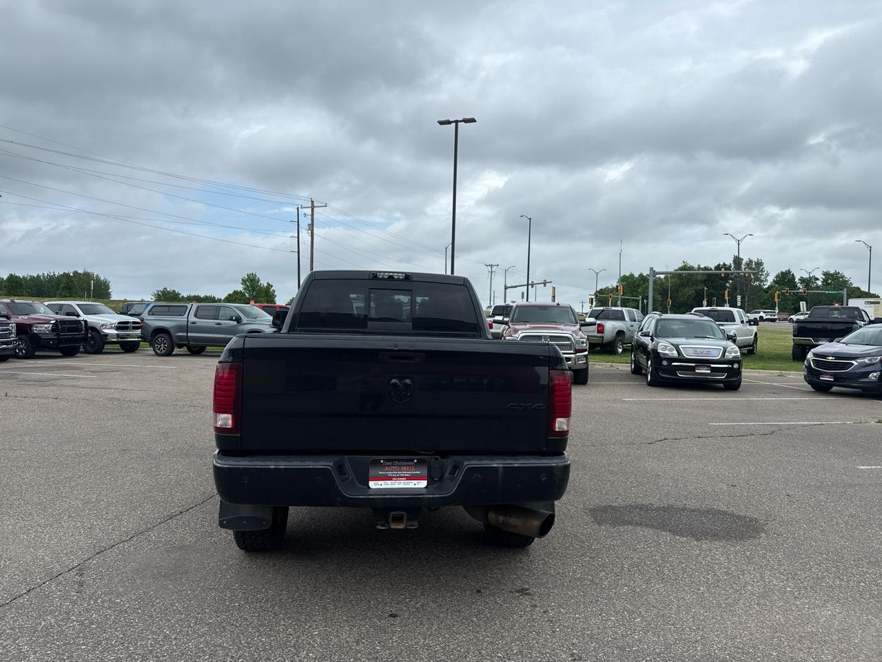 RAM 3500 Laramie Mega Cab 4WD 2016