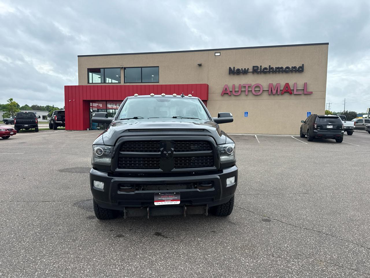 RAM 3500 Laramie Mega Cab 4WD 2016