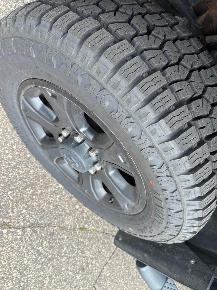 RAM 3500 Laramie Mega Cab 4WD 2016