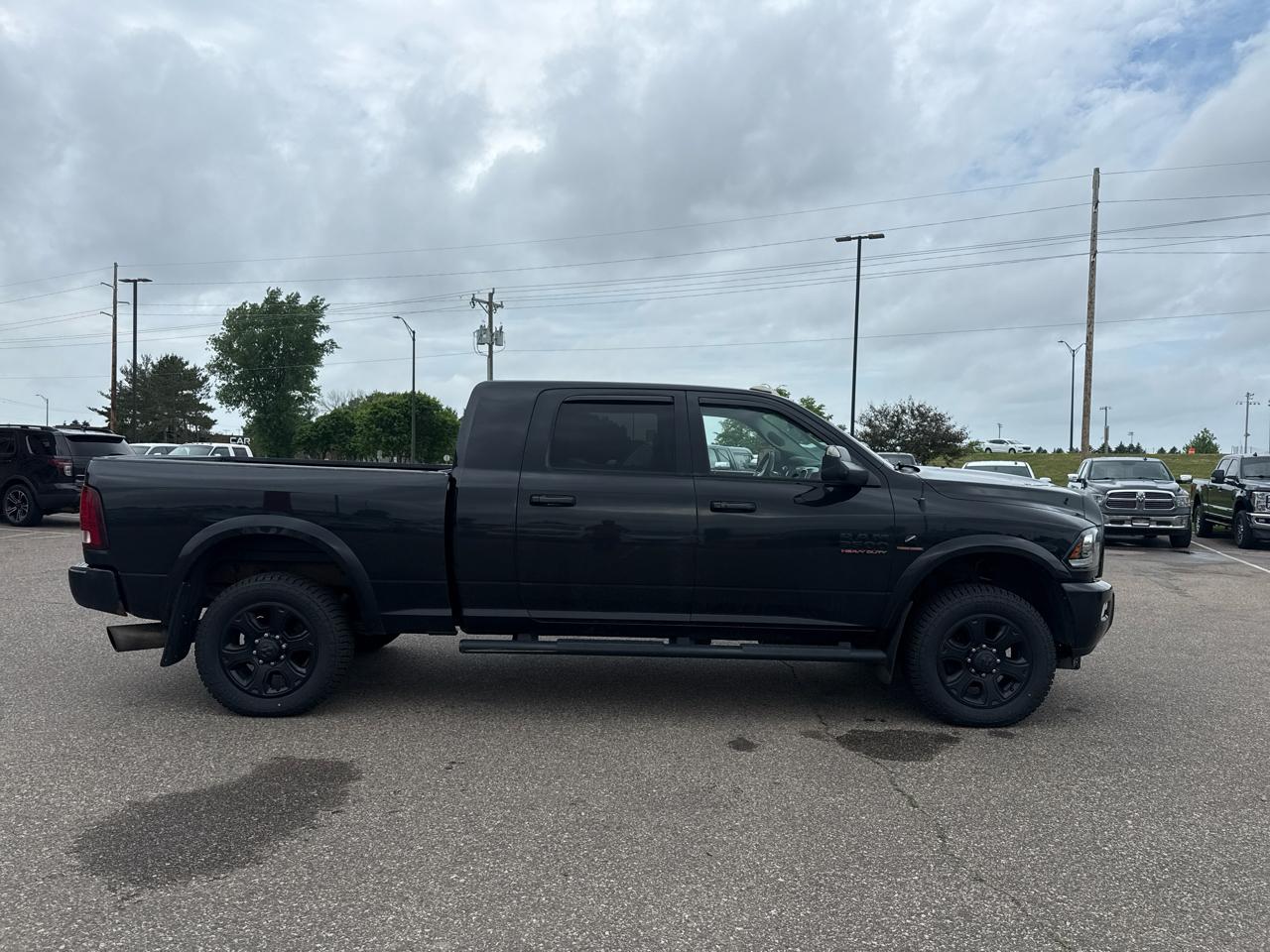 RAM 3500 Laramie Mega Cab 4WD 2016