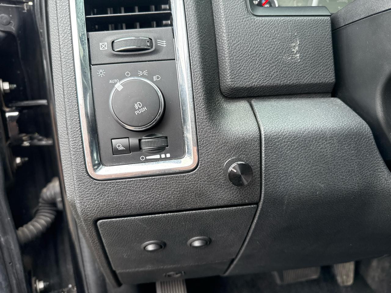 RAM 3500 Laramie Mega Cab 4WD 2016