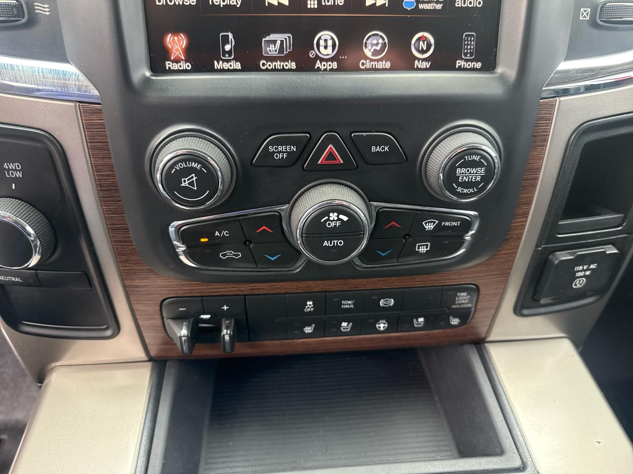 RAM 2500 Laramie Crew Cab SWB 4WD 2013