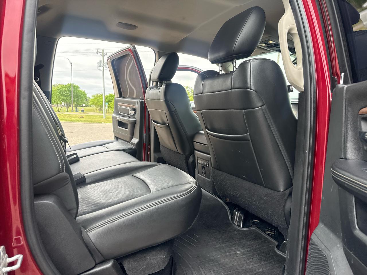 RAM 2500 Laramie Crew Cab SWB 4WD 2013