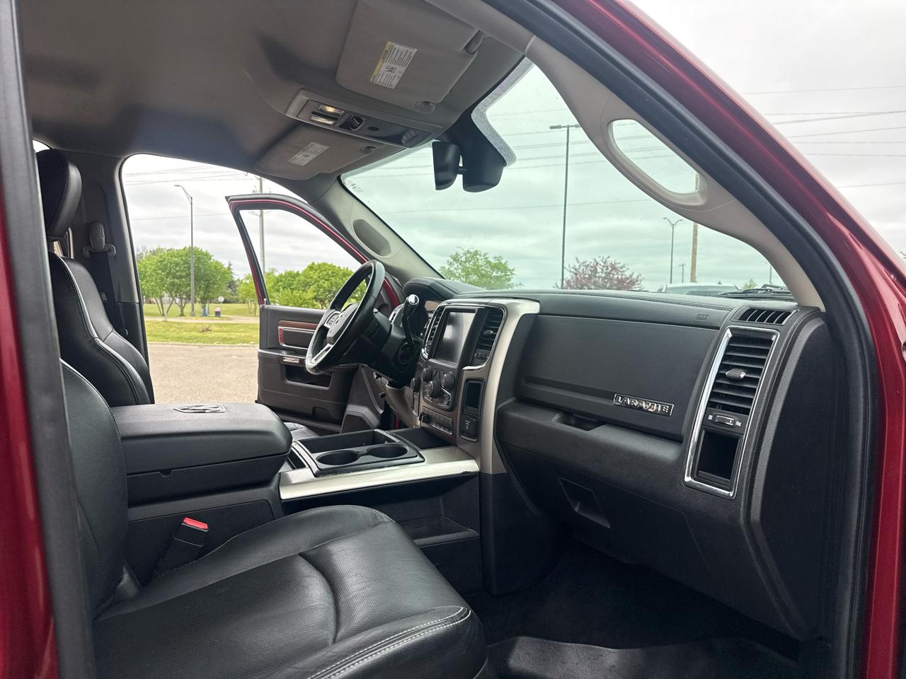 RAM 2500 Laramie Crew Cab SWB 4WD 2013