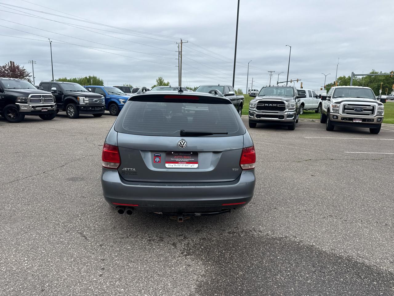 Volkswagen Jetta SportWagen 2.0L TDI 2011