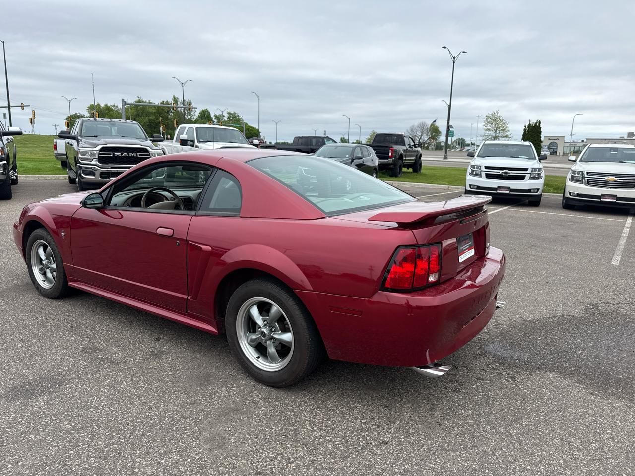Ford Mustang Standard Coupe 2003
