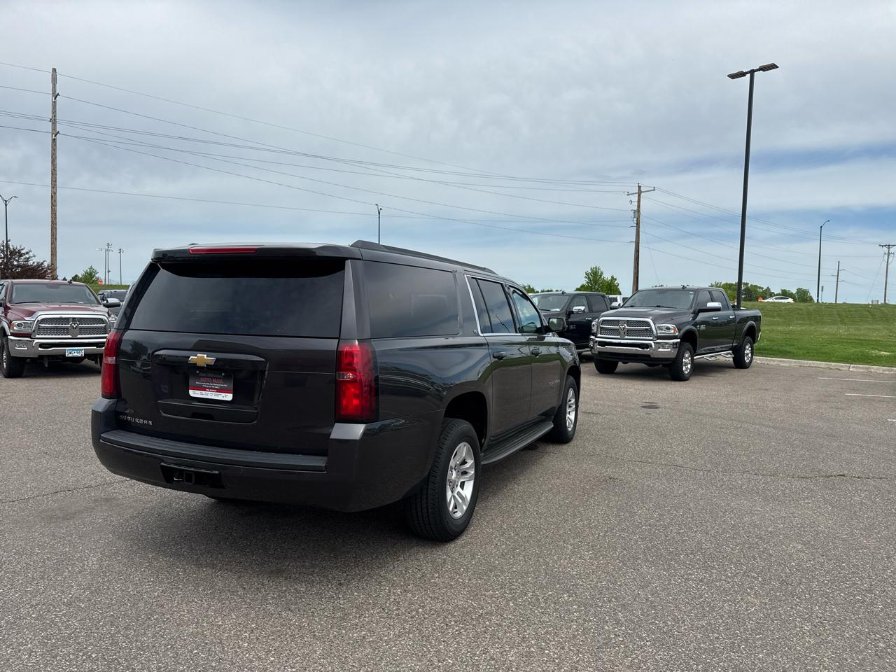 Chevrolet Suburban LT 4WD 2016