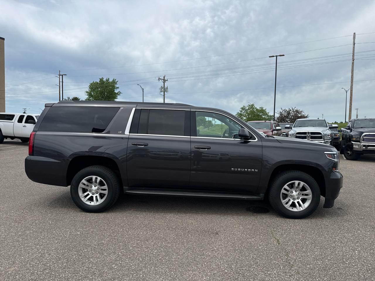 Chevrolet Suburban LT 4WD 2016