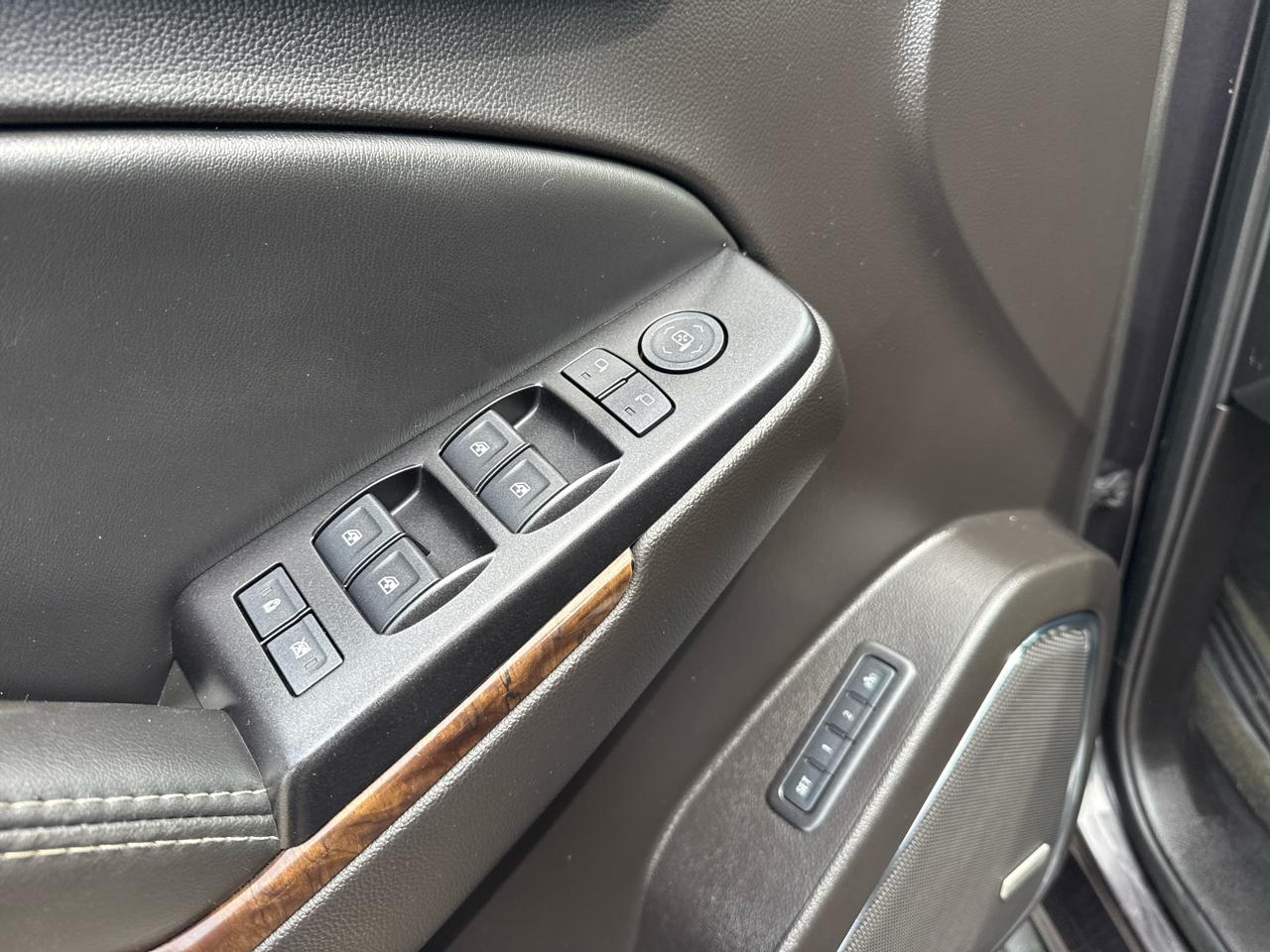 Chevrolet Suburban LT 4WD 2016