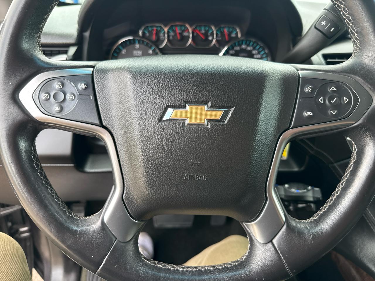 Chevrolet Suburban LT 4WD 2016