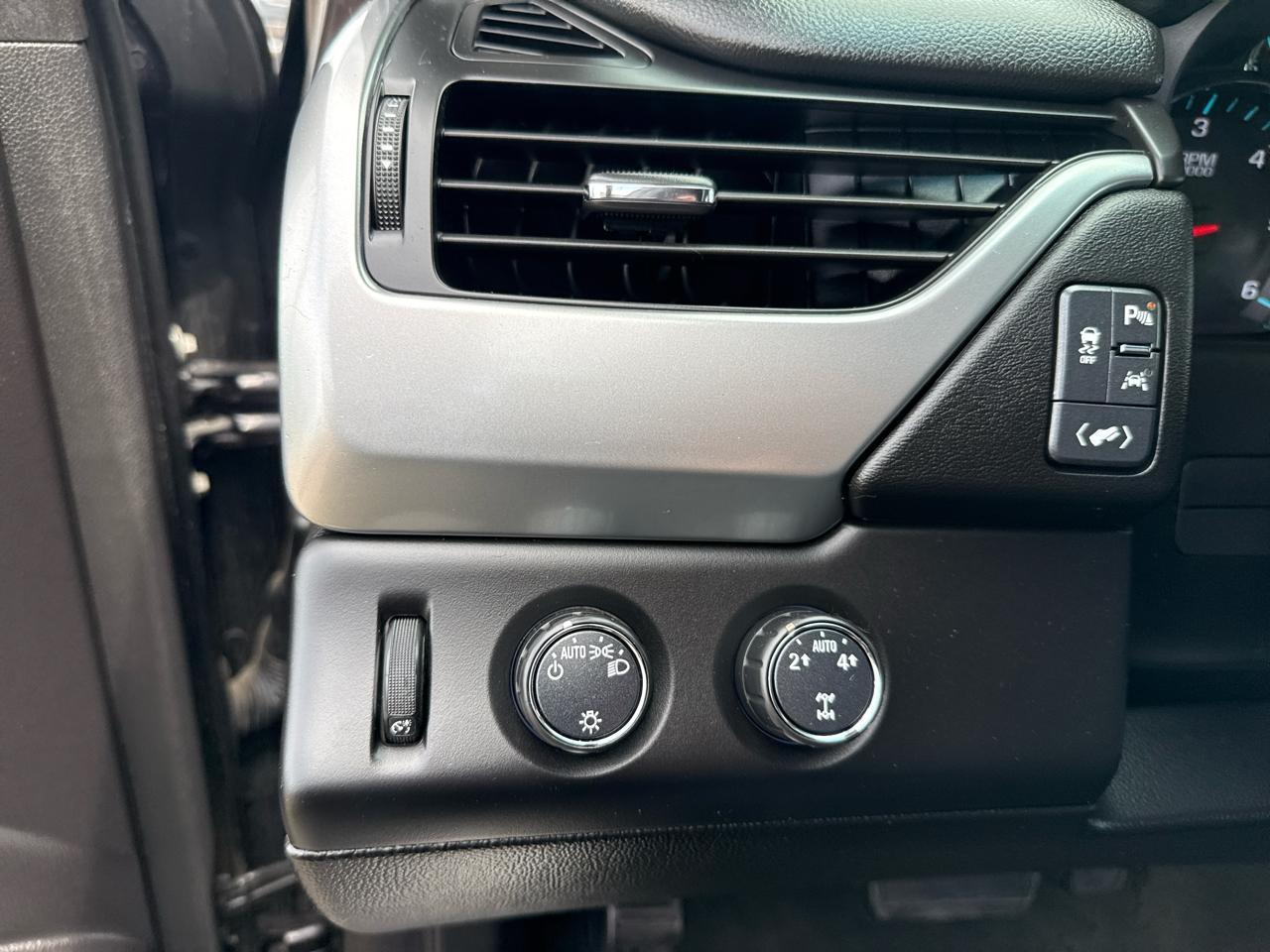 Chevrolet Suburban LT 4WD 2016