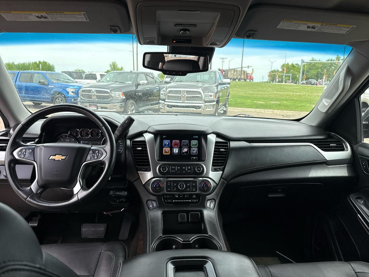 Chevrolet Suburban LT 4WD 2016