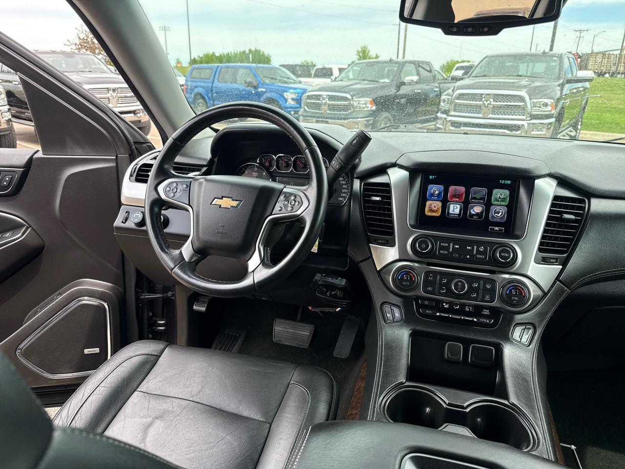 Chevrolet Suburban LT 4WD 2016