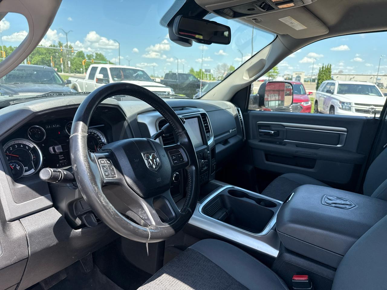 RAM 2500 SLT Crew Cab SWB 4WD 2016