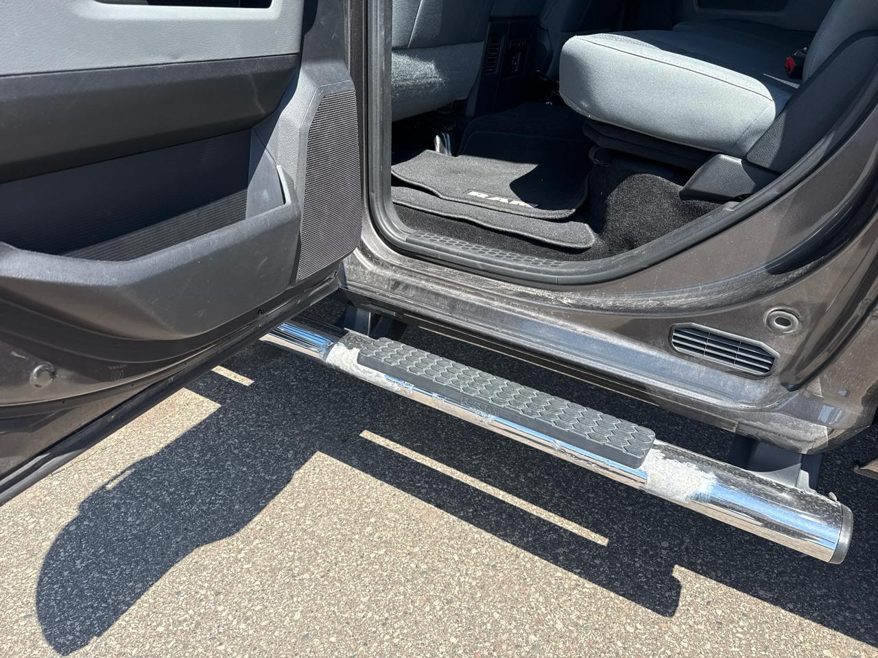 RAM 2500 SLT Crew Cab SWB 4WD 2016