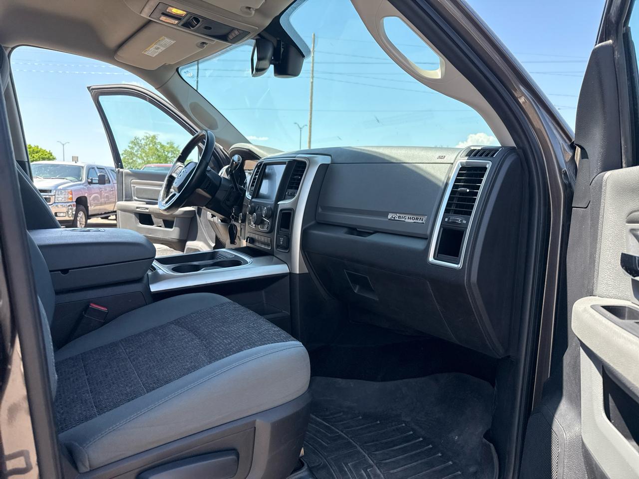 RAM 2500 SLT Crew Cab SWB 4WD 2016