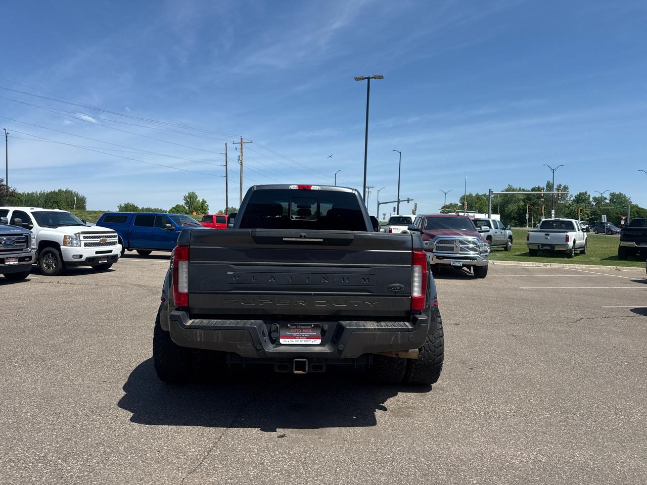 Ford F-350 SD Platinum Crew Cab Long Box 4WD DRW 2017
