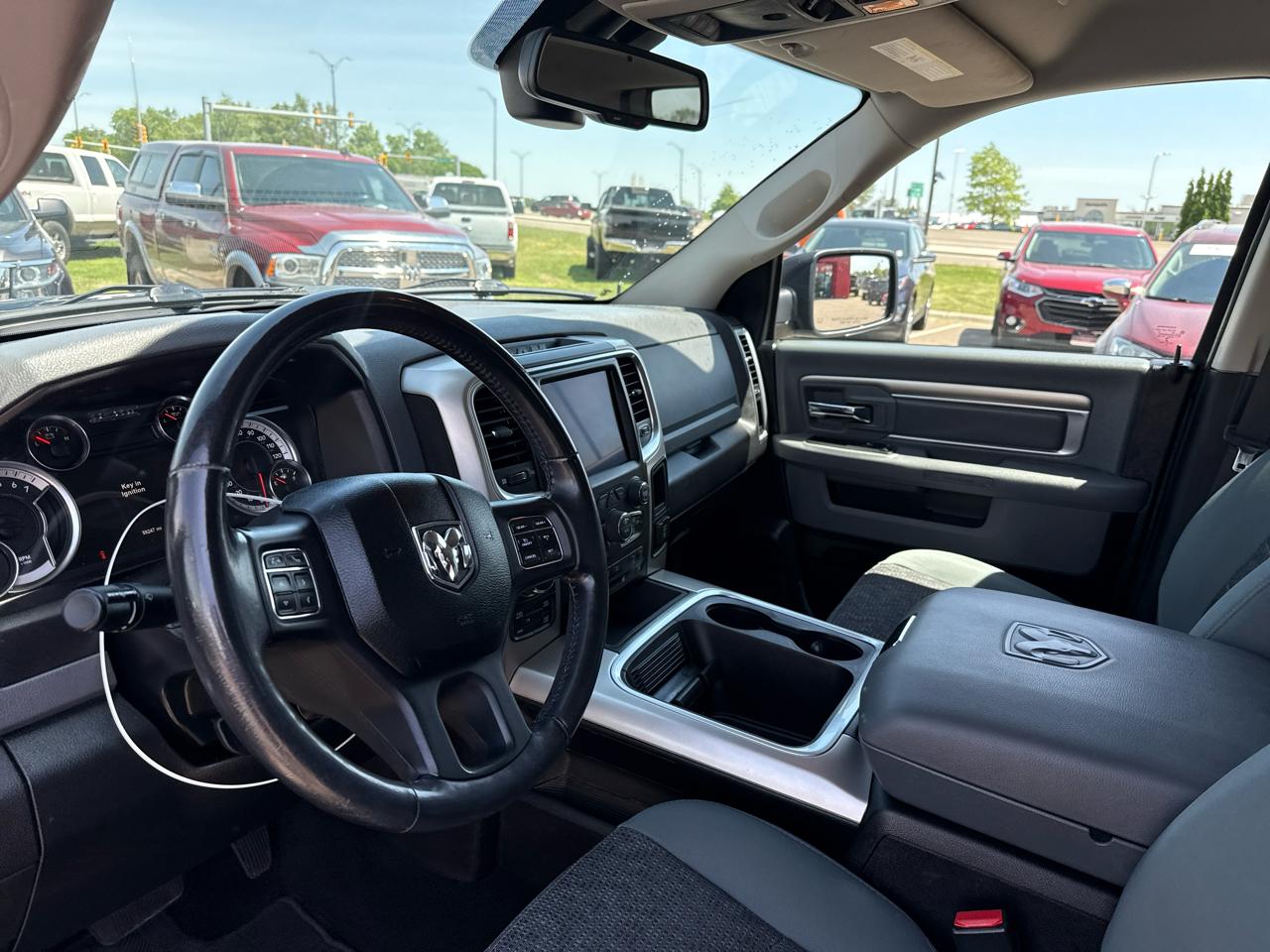 RAM 1500 SLT Crew Cab SWB 4WD 2018