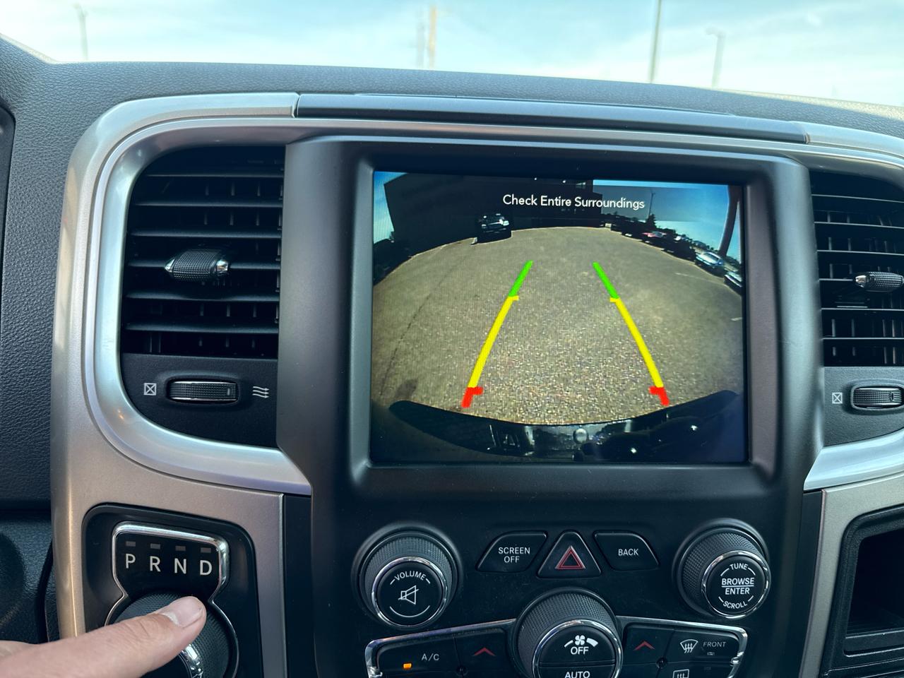 RAM 1500 SLT Crew Cab SWB 4WD 2018