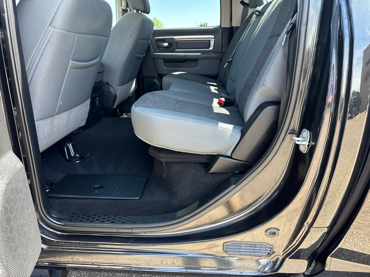 RAM 1500 SLT Crew Cab SWB 4WD 2018