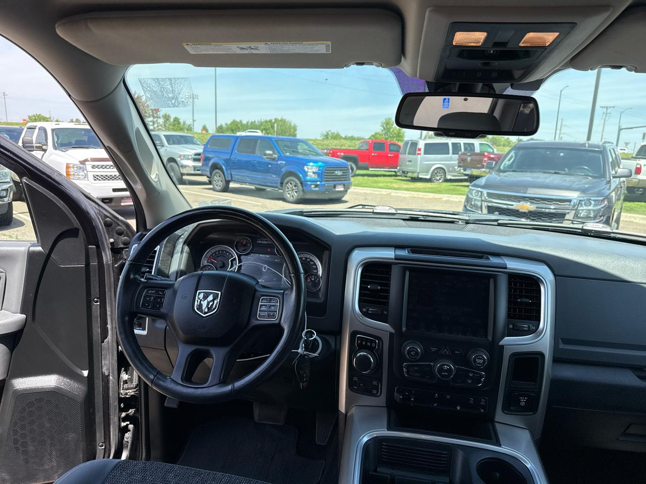 RAM 1500 SLT Crew Cab SWB 4WD 2018
