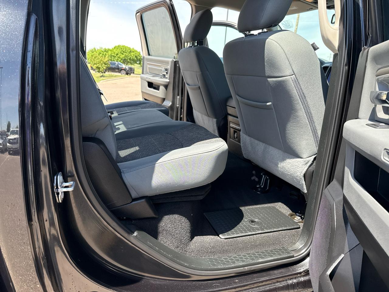 RAM 1500 SLT Crew Cab SWB 4WD 2018