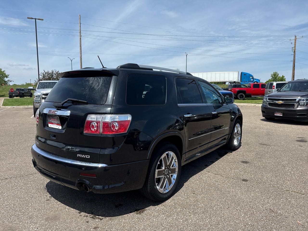 GMC Acadia Denali AWD 2011