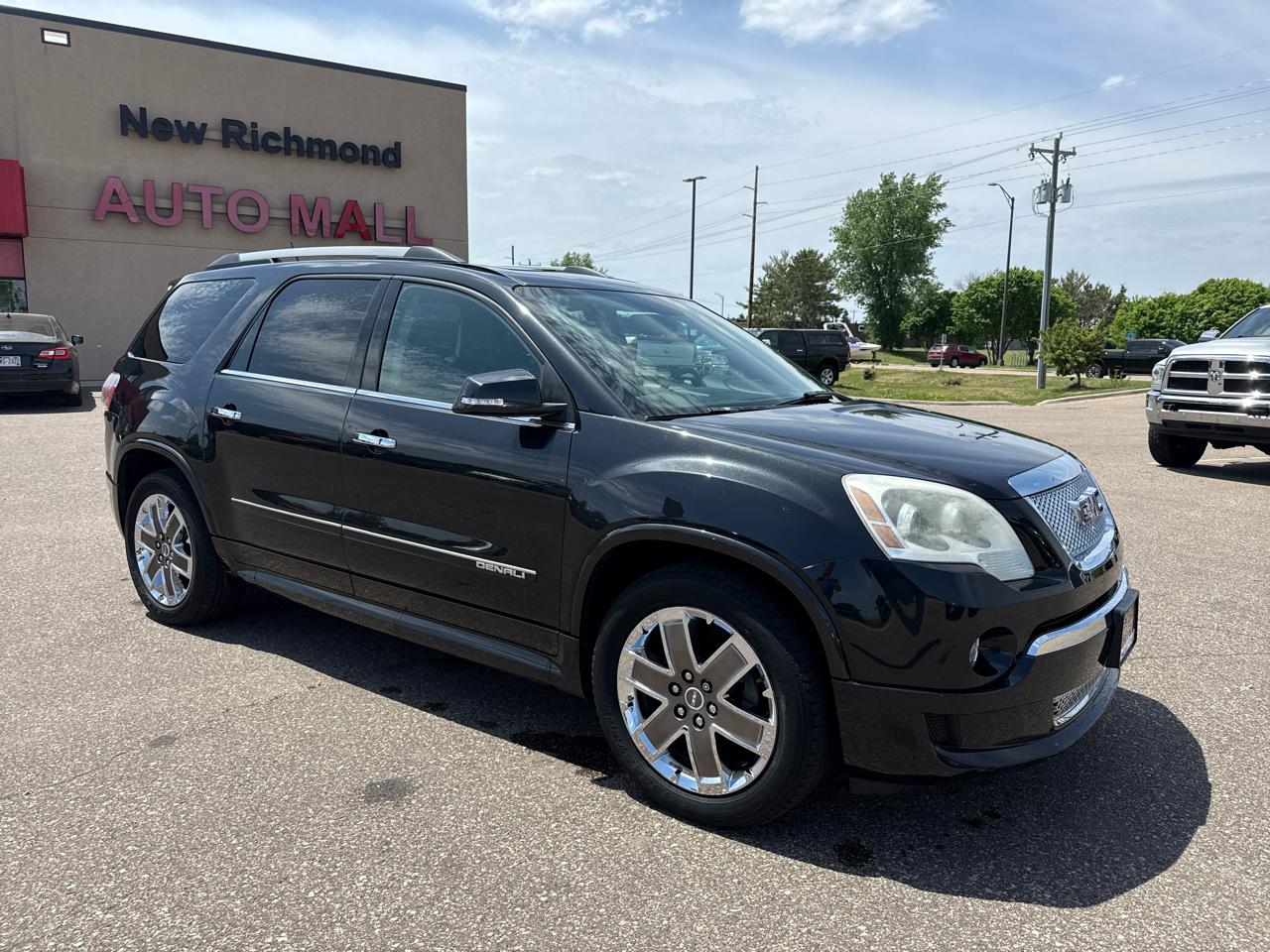 GMC Acadia Denali AWD 2011